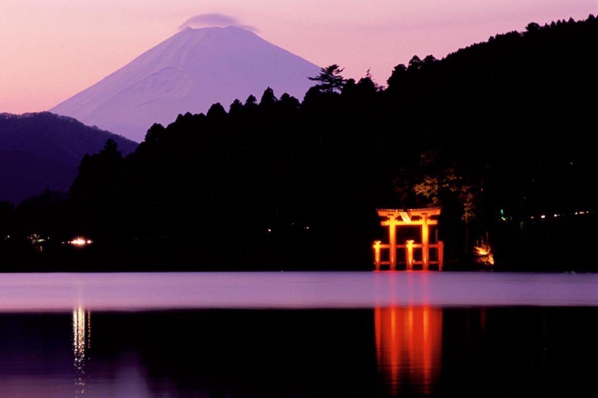 New Open『天然温泉』芦ノ湖畔の完全貸切別荘 Hakone Exterior photo